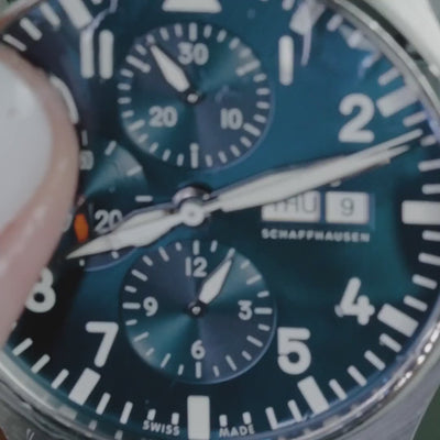 Step 3, wipe dry: microfiber cloth on the watch (real footage, muted loop)